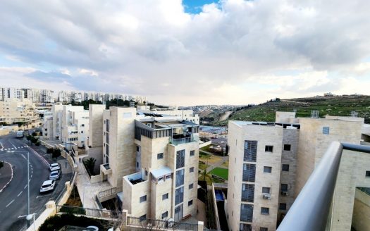5 חד' מרווחת בשלב ב' בהר חומה